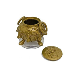 Iggwilv's Cauldron (gold)