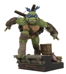 Teenage Mutant Ninja Turtles: Leonardo Gallery PVC Figure