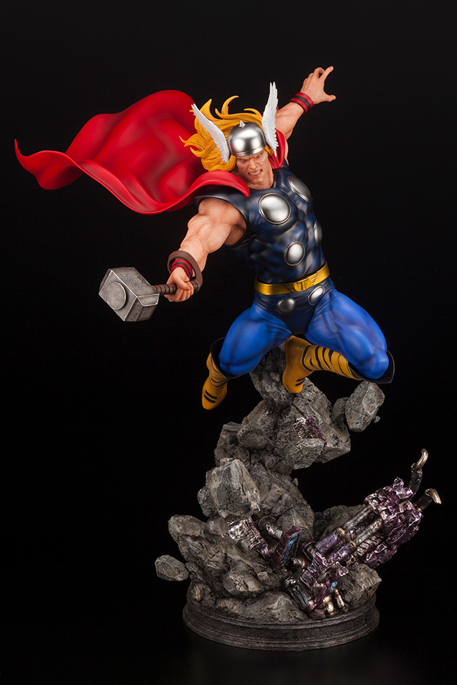 Marvel Universe Avengers Thor Fine Art Statue