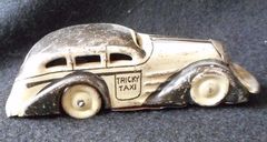 Tricky Taxi © 1947 Marx toys
